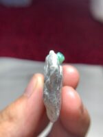 Stunning Swat Emerald: 73.05ct Specimen of Exceptional Size and Color - Image 3