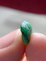 3.72 ct Natural Emerald Crystal from Swat — Untouched Green Beauty - Image 5