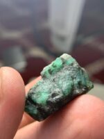 A Radiant Green Treasure: The 38.50-Carat Swat Emerald Specimen - Image 5