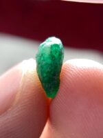3.72 ct Natural Emerald Crystal from Swat — Untouched Green Beauty - Image 8
