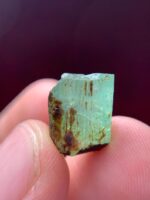 12.35ct Laghman Emerald – A Natural Treasure in Compact Brilliance - Image 4