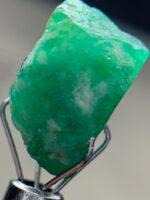 9.85ct Swat Emerald Crystal: Natural Beauty in Compact Form - Image 5