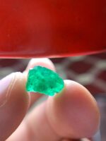 3.80 ct Natural Emerald Crystal — Swat Valley, Pakistan - Image 15