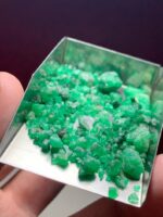 Deep Color, Strong Form: A 49.60ct Swat Emerald Rough Lot with Natural Presence - Image 3