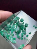 29.55ct Swat Emerald Rough Lot – Natural Untreated Gemstones | 15.22 x 7.75 x 2.78 mm - Image 5
