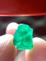 3.80 ct Natural Emerald Crystal — Swat Valley, Pakistan - Image 8