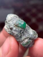 45.85ct Swat Emerald Specimen – A Striking Natural Crystal - Image 9