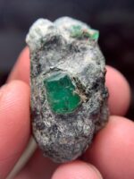 45.85ct Swat Emerald Specimen – A Striking Natural Crystal - Image 10