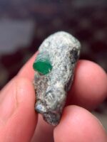 45.85ct Swat Emerald Specimen – A Striking Natural Crystal - Image 11