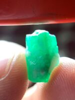 4.55 ct Swat Emerald Crystal – Small Gem with Distinct Character - Image 8