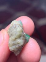 Exquisite 22.93ct Swat Emerald Specimen - Image 8