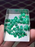38.25 Carat Emerald Rough Lot from Swat Valley - Image 14