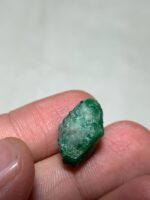 Rare 11.85ct Swat Emerald Crystal – Natural Beauty from Pakistan - Image 3