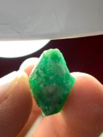 Rare 11.85ct Swat Emerald Crystal – Natural Beauty from Pakistan - Image 5