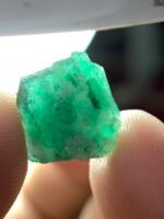 5.25 ct Emerald Crystal from Swat – Elegant Green Brilliance - Image 10