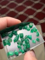39.00 Carat Emerald Rough Lot from Swat Valley - Image 10
