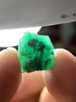 5.25 ct Emerald Crystal from Swat – Elegant Green Brilliance - Image 11
