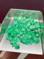 Featured Rough Lot: 32.94 ct Swat Emerald Crystal Parcel - Image 6