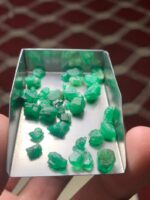 39.00 Carat Emerald Rough Lot from Swat Valley - Image 7