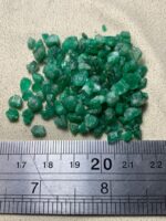 Unveiling the Splendor: 69.20-Carat Emerald Rough Lot from Swat - Image 12