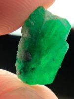 6.45ct Swat Emerald Crystal: Natural Green Beryl in Raw Form - Image 8