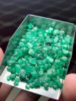 Unveiling the Splendor: 69.20-Carat Emerald Rough Lot from Swat - Image 8
