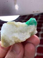 A Majestic 247-Carat Swat Emerald Specimen - Image 9
