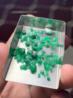 25.85ct Swat Emerald Rough Lot – A Glimpse of Natural Brilliance - Image 5