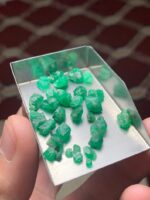 36.20 Carat Swat Emerald Rough Lot - Image 11