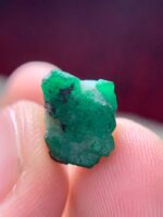 6.75 ct Swat Emerald Crystal (12.11 × 9.05 × 8.87 mm) – Natural Untreated Green Beryl from Pakistan - Image 5