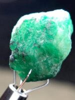 17.43ct Swat Emerald Crystal: Deep Green Natural Beryl - Image 8