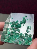 30.30ct Swat Emerald Rough Lot: Natural Beauty in Every Facet of Green - Image 8