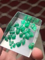 36.20 Carat Swat Emerald Rough Lot - Image 8