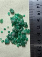 30.30ct Swat Emerald Rough Lot: Natural Beauty in Every Facet of Green - Image 9