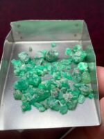 30.30ct Swat Emerald Rough Lot: Natural Beauty in Every Facet of Green - Image 10