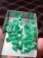 38.30 Carat Swat Emerald Rough Lot – Broad Face, Natural Character - Image 11