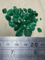 38.30 Carat Swat Emerald Rough Lot – Broad Face, Natural Character - Image 12