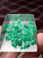 38.30 Carat Swat Emerald Rough Lot – Broad Face, Natural Character - Image 14