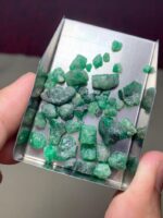 Earth’s Hidden Treasure: 46.31ct Natural Emerald Rough Lot from Swat - Image 2