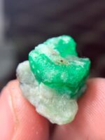 A 21.74-Carat Swat Emerald Specimen: A Compact Treasure of Deep Green Beauty - Image 6