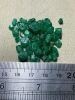 A Rare Find: 42.80 ct Swat Emerald Rough Lot - Image 16