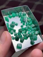 Rare 38.30 Ct Rough Emerald Lot – Natural Swat Valley Lot - Image 13