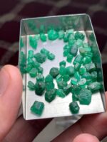 Rare 38.30 Ct Rough Emerald Lot – Natural Swat Valley Lot - Image 3