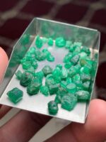 Rare 38.30 Ct Rough Emerald Lot – Natural Swat Valley Lot - Image 10