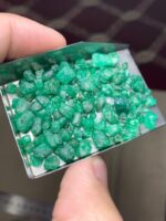 Exploring a 64.45 Carat Swat Emerald Rough Lot: Precision Size, Natural Appeal - Image 13