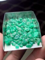 Exploring a 64.45 Carat Swat Emerald Rough Lot: Precision Size, Natural Appeal - Image 3