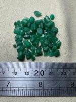 A Significant 43.65 ct Emerald Rough Lot from Swat Valley - Image 11
