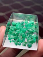A Significant 43.65 ct Emerald Rough Lot from Swat Valley - Image 12