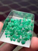 A Significant 43.65 ct Emerald Rough Lot from Swat Valley - Image 13