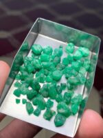 A Significant 43.65 ct Emerald Rough Lot from Swat Valley - Image 5